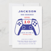 Red and Blue Level Up Gamer Boys Birthday Party 招待状 (正面)