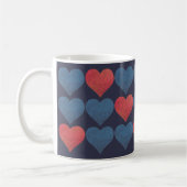 Red and Blue Patterned Hearts コーヒーマグカップ (左)