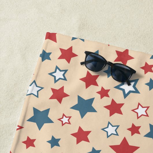 Red and Blue Stars, 4th of July, Beige Background ビーチタオル (インサイチュ)