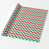 Red and Green Christmas Chevron Wrapping Paper ラッピングペーパー (アンロールド)
