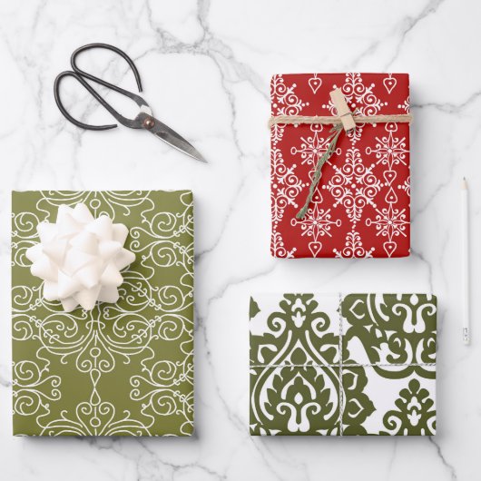 Red and Green Classic Damask Pattern Christmas ラッピングペーパーシート (正面)