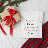 Red and Green Personalized First Baby Christmas ベビーTシャツ