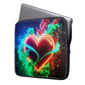 Red and Green Valentine Heart on Electronics Bag ラップトップスリーブ (正面左)