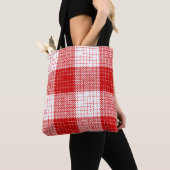 Red and White Bold Checkered Plaid Design  トートバッグ (クローズアップ)
