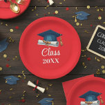 Red and White Personalized Class Graduation Paper ペーパープレート<br><div class="desc">Red and White Personalized Class of 20XX Graduation Paper Plate Celebrate your academic achievement in style with these vibrant red graduation party paper plates. Featuring a classic blue graduation cap (mortarboard) and a rolled diploma with a gold ribbon, this design is perfect for high school or university celebrations. You can...</div>