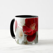 red and white wild roses マグカップ (正面左)