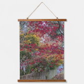 Red and Yellow Autumn Maple Leaves 吊り下げ型タペストリー (正面)