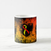 Red and Yellow Awareness Ribbon Grunge Heart Coffe コーヒーマグカップ (中央)