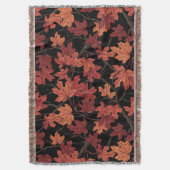 Red Autumn maple leaves on black スローブランケット (正面縦)