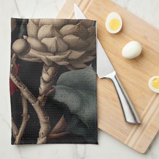 Red Berries and Exotic Seed Pods on Black キッチンタオル (四つ折り)