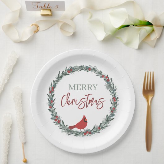 Red Berries Wreath and Red Cardinal Christmas  ペーパープレート (ウェディング)