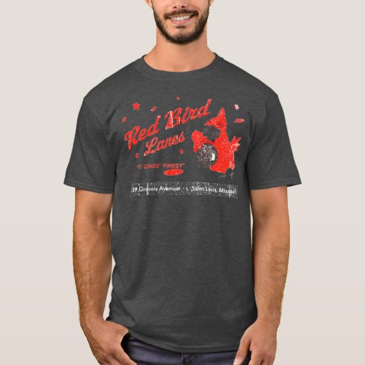 Red Bird Lanes T-Shirt - St Louis, MO Retro Bowlin Tシャツ (正面)