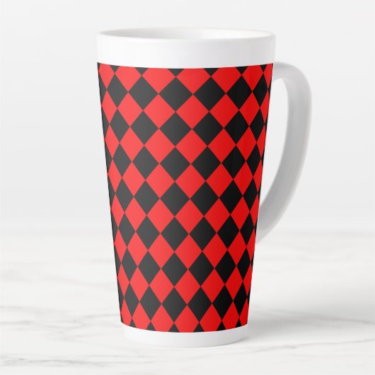 Red Black Checker Diamond Pattern カフェラテマグ (右アングル)