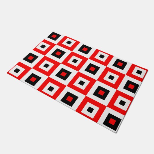 Red Black White Checkered Squares Pattern Design ドアマット (アングル)