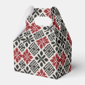 Red Black White Geometric Folk Pattern フェイバーボックス (裏面サイド)