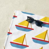 Red Blue and Yellow Toy Sailboat Personalized ビーチタオル (インサイチュ)