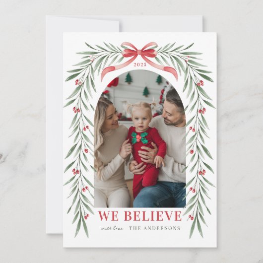 Red Bow Greenery Arch We Christmas信じ写真 シーズンカード (正面)