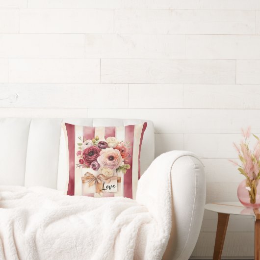 Red Burgundy Cream Stripes Floral Love クッション (ソファ)