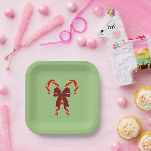 Red Candy Canes with Pine Needles & Bow ペーパープレート (パーティー)