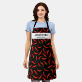 Red Chili Peppers、Abuela's Kitchen カスタム Chef エプロン (着用した状態)
