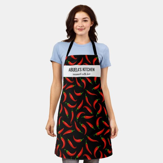 Red Chili Peppers、Abuela's Kitchen カスタム Chef エプロン (着用した状態)