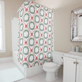 Red Christmas Bow Boxwood Wreath Shower Curtain シャワーカーテン (インサイチュ)