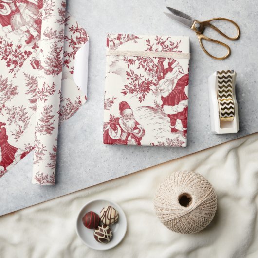 Red Christmas Toile Santa And Trees ラッピングペーパー (クラフト)