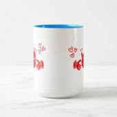 Red Claddagh Ring Coffee Mug ツートーンマグカップ (中央)
