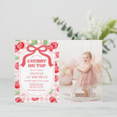 Red Coquette Bow Cherry On Top Birthday Photo 招待状 (スタンド正面)