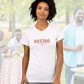 Red Established Mom Name Year Tシャツ
