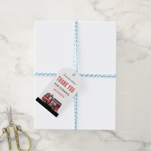 Red Fire Truck Party Décor | Custom Kids Birthday ギフトタグ (より糸付き)