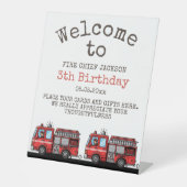 Red Fire Truck Party Décor | Custom Kids Birthday 台座サイン (正面)