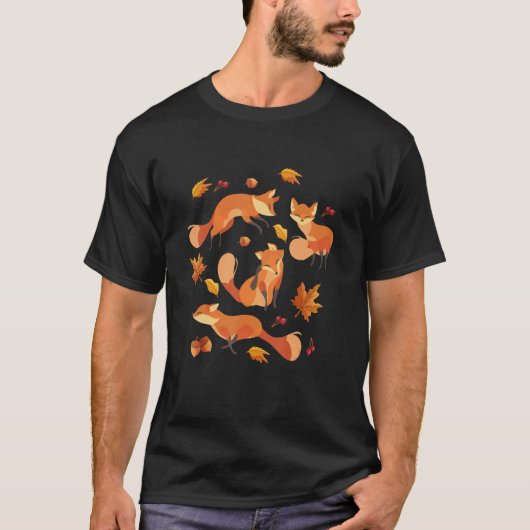Red Forest Fox Baby Animal Autumn Fall Leaves Tシャツ (正面)