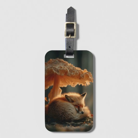 Red Fox Sleeping Under Giant Mushroom ラゲッジタグ (正面縦)