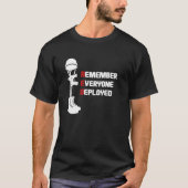 Red Friday軍隊Remember Everyone Deployed Ve Tシャツ (正面)