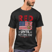 RED Friday Remember Everyone DeployedレトロMilita Tシャツ (正面)