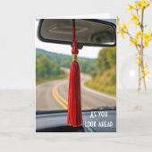 Red Graduation Tassel On Rear View Car Mirror カード (黄色い花)