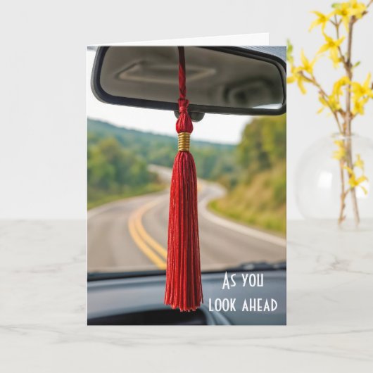 Red Graduation Tassel On Rear View Car Mirror カード (黄色い花)