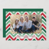 Red Green Zig Zag Chevron Family Photo Christmas シーズンカード (正面/裏面)