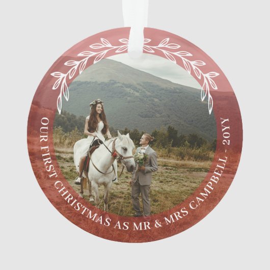 Red Greenery 1st Christmasミセス氏の結婚写真 オーナメント (裏面)