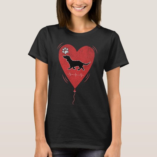 Red Grunge Heart Dachshund Heartbeat Valentine Bal Tシャツ (正面)