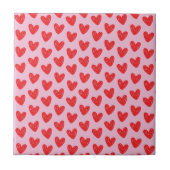 Red Hand-Drawn Doodle Hearts Pattern on Pastel Pin タイル (正面)