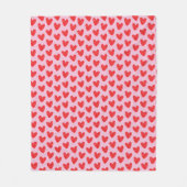 Red Hand-Drawn Doodle Hearts Pattern on Pastel Pin フリースブランケット (正面)