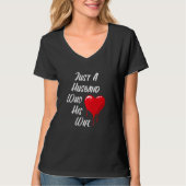 Red Heart Message Of Love Husband Valentine's Day Tシャツ (正面)