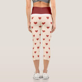 Red Hearts Pattern on Cream Background Leggings カプリレギンス (裏面)