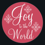 Red Joy to the World Christmasのステッカー ラウンドシール<br><div class="desc">赤い配色と雪の飾結晶Joy to the Worldステッカー。クリスマススタイリッシュ、封筒、ギフト、ベーキング、キッチン、クッキー交換、クッキー交換、ギフトラベル、工芸品などに使用する。デザインはオリジナル美術。</div>