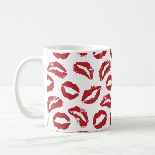 Red Kiss Lips Pattern Mug – Bold & Flirty コーヒーマグカップ (左)