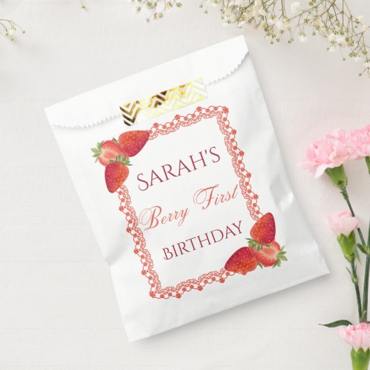 Red Lace Berry First Birthday  フェイバーバッグ (封をした状態)