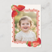 Red Lace Berry First Birthday Photo Thank You Card (裏面)