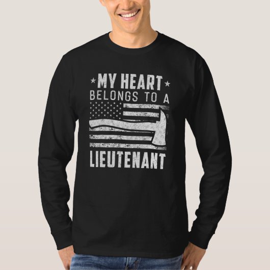 Red Line Flag My Heart Belongs To A Lieutenant Fi Tシャツ (正面)